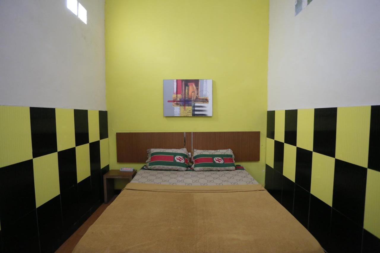 Olive Guest House Bumi Mas Raya Banjarmasin  Exterior photo